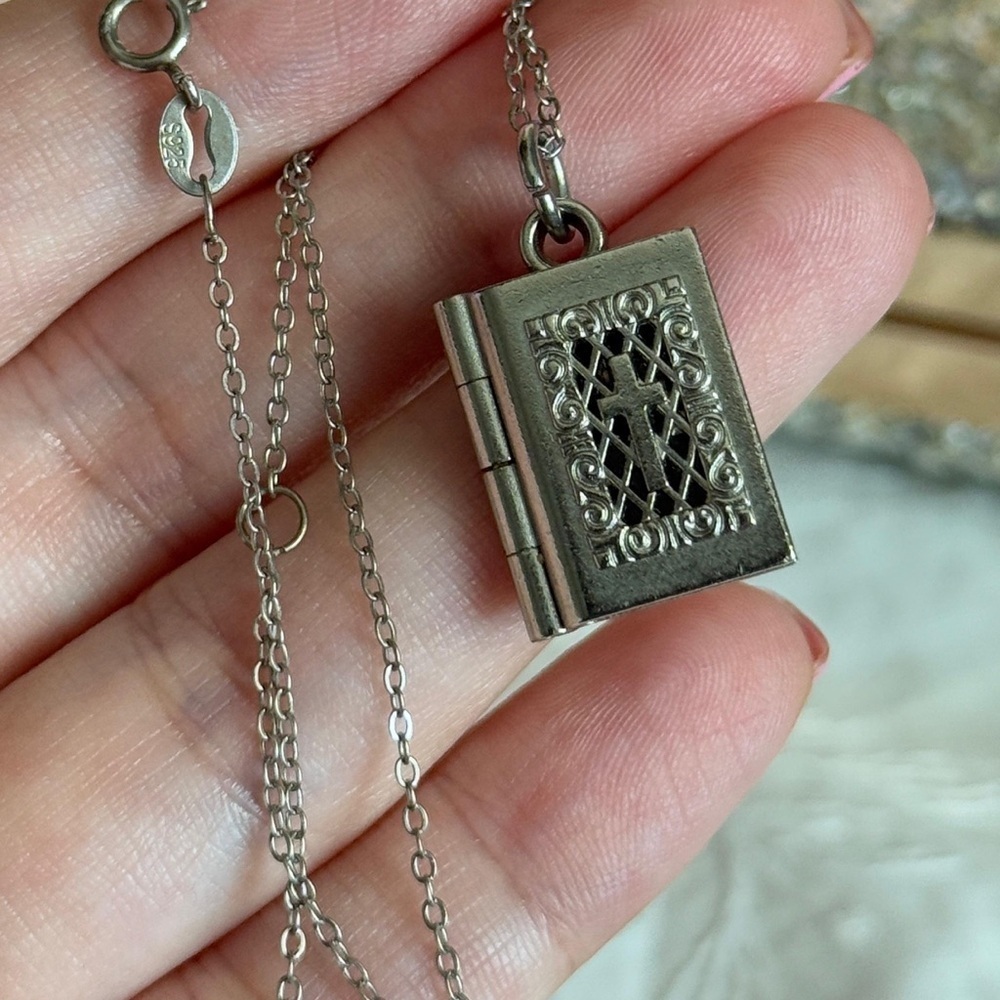 Silver Locket Necklace - Picture 7 of 8